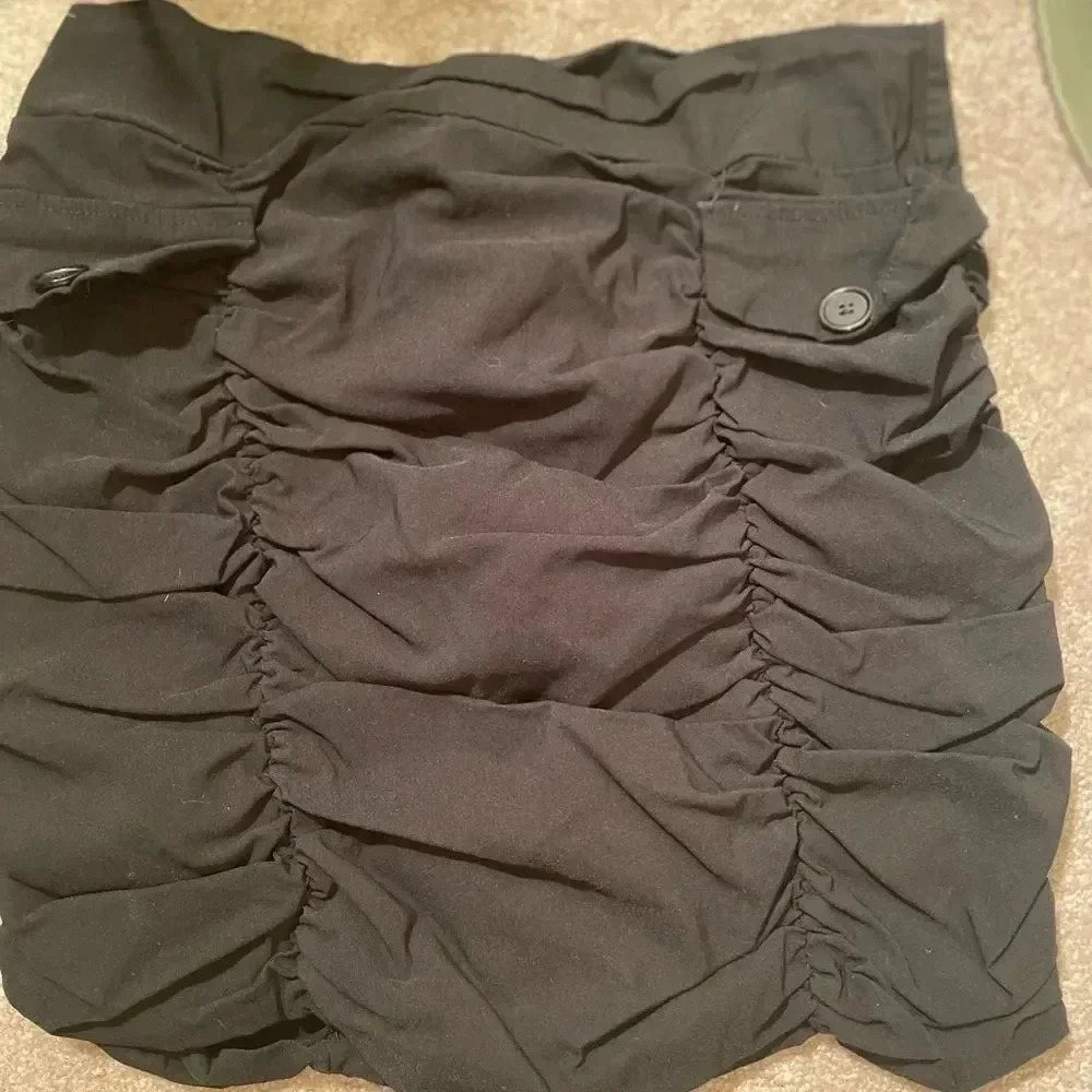 BLACK VALIA HIGH WAIST SHIRRED MINI SKIRT WITH FRONT FACING POCKETS 1x - Picture 15 of 15